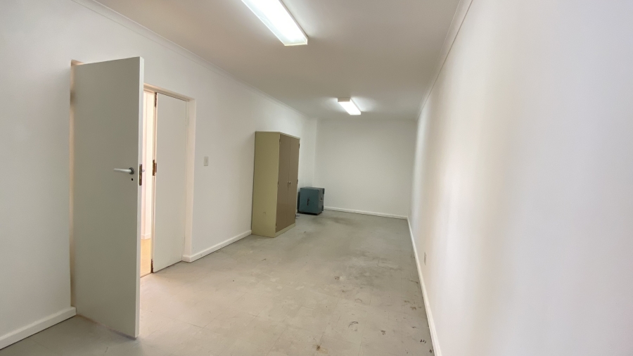 5 Bedroom Property for Sale in Simons Kloof Western Cape